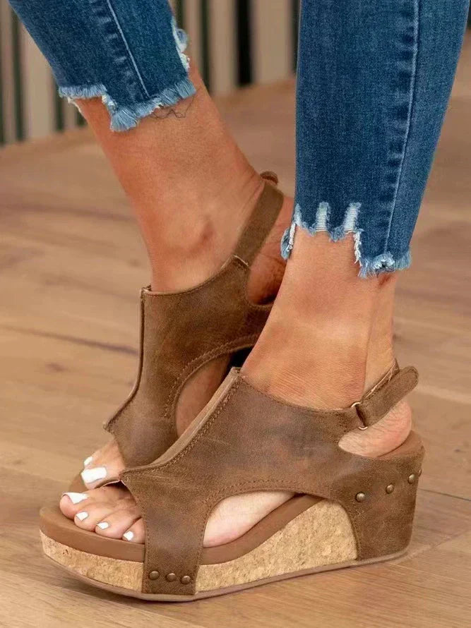 Sandales compensées Briellae en cuir raffiné - Élégance intemporelle