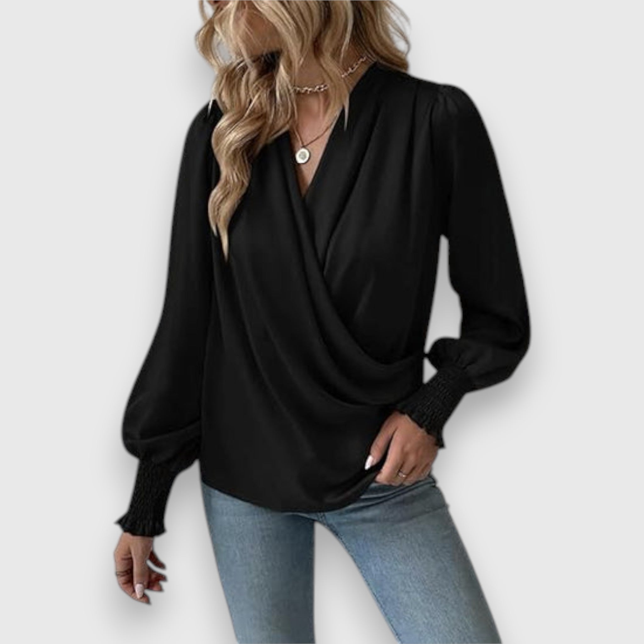 Lilou | Blouse satinée à col drapé